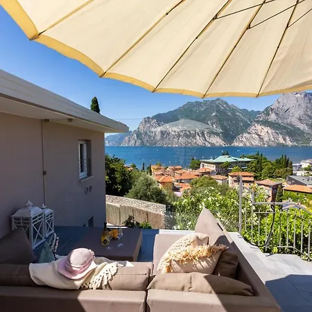 Fiore Holiday home *