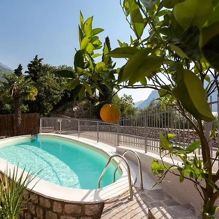Fiore Holiday home *